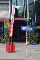 Hans Heisz. Einstieg in die Straße die Kunst ist. Die Wiener Taborstraße.
